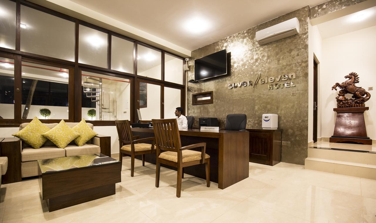 Grand 7 Hotel -Kesbewa Філяндала Екстер'єр фото